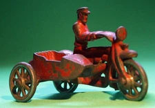 Antique 1930's HUBLEY "Cop" Red Cast Iron Motorcycle Sidecar Toy Made in USA 4"
