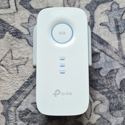 TP-LINK RE550 AC1900 Dual-Band MU-MIMO Wi-Fi Range Extender, White