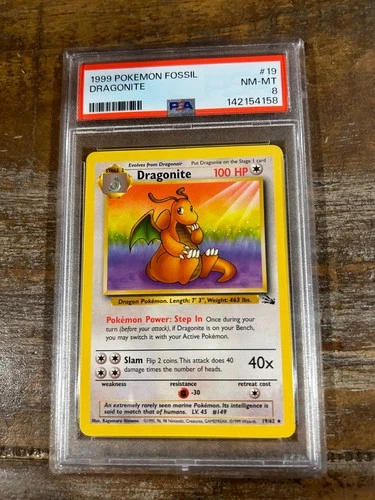 POKEMON 1999 Fossil DRAGONITE #19 PSA 8 RARE