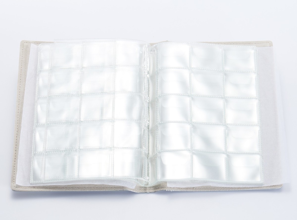 New Sealed Pokemon 151 Coin Collection Book Binder (165 pockets