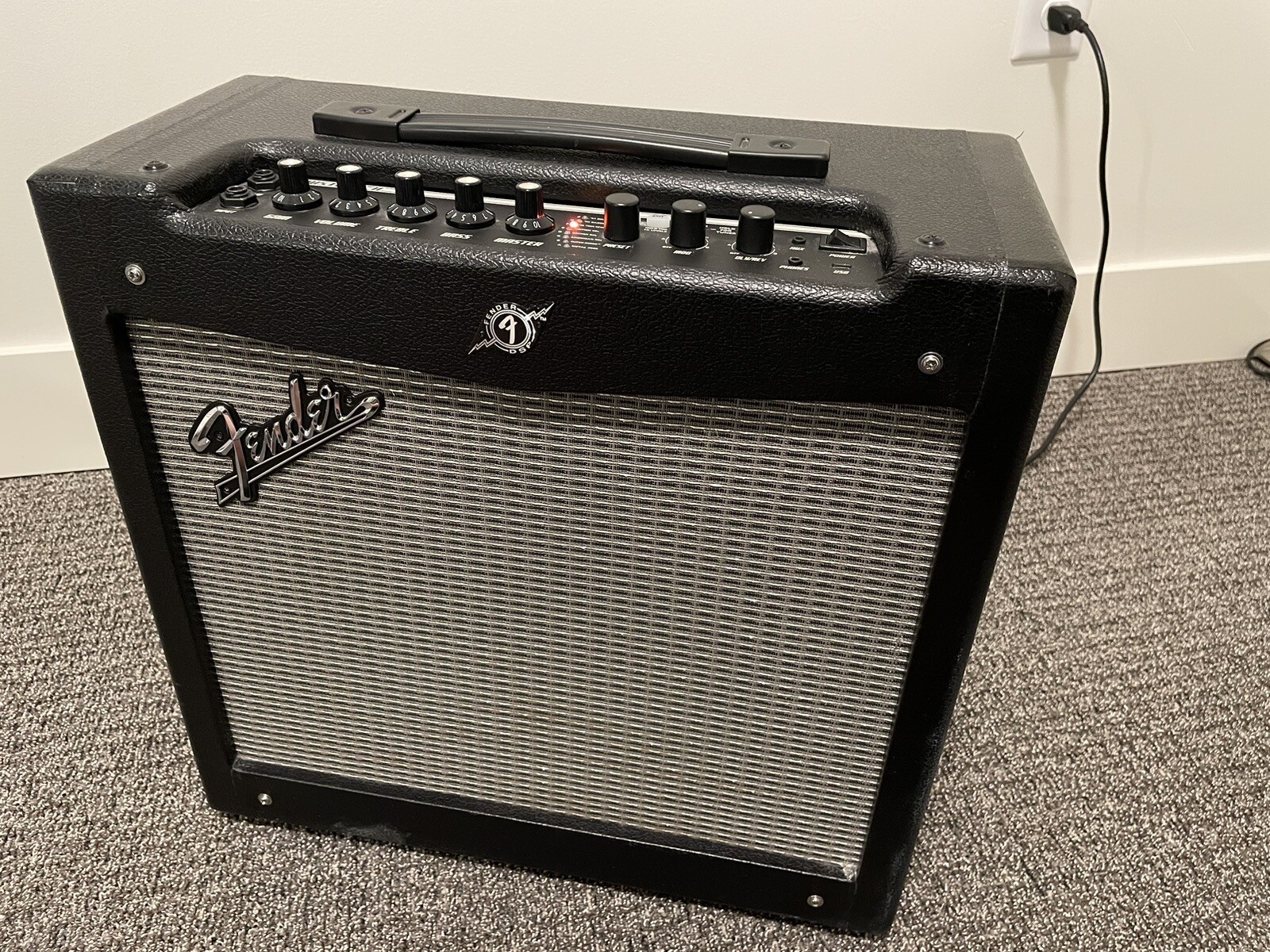 Fender Mustang II v2 40 watt Guitar Amplifier Digital Modeling Amp