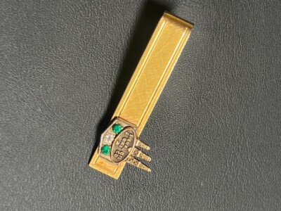 Signal Gas & Oil  Vintage  Service 10 k gold Tie Clip 1 Diamond & 2 Emeralds