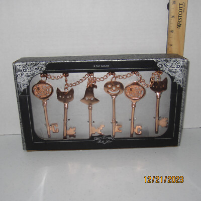 NIB Bella Lux 6 Foot Halloween Metal Key Garland HTF Witch Pumpkin Cat Spider