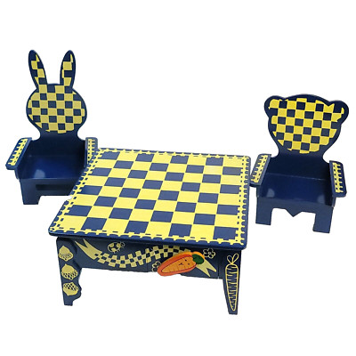1990 s Muffy Vanderbear & Hoppy Checkmates Chess 2 Chairs & Table