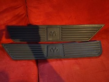 1989 Dakota Oem Pair Dodge Rear Bumper Top Protectors Leftright Mintmintmint 1989 Dakota Oem Pair Dodge Rear Bumper Top Protectors Leftright Mintmintmint