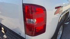 2010 - 2011 Gmc Sierra 3500 Pickup Passenger Tail Light Pickup With Box Drw