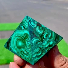 100G Natural malachite Pyramid Chakra Treatment Energy Stone Generator Spiritual