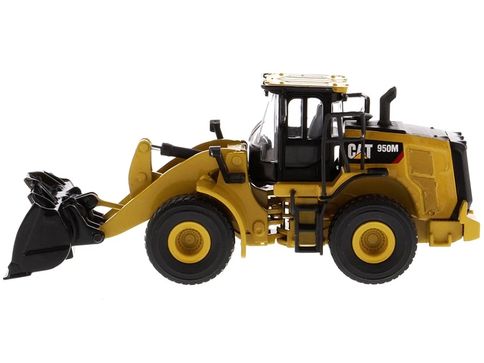 2019 CAT 950M Wheel Loader 1/64 Diecast Model - Play & Collect Series by Diec... - Image 2 of 4