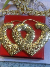 Women Hip Hop Earrings Fashion  HEART Pincatch Gold Tone Hoop Bling Celebrity