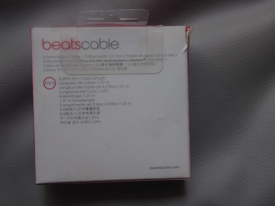 Cable de audio Apple Beats (MHE12G/A) con caja original Foto 4 de 4