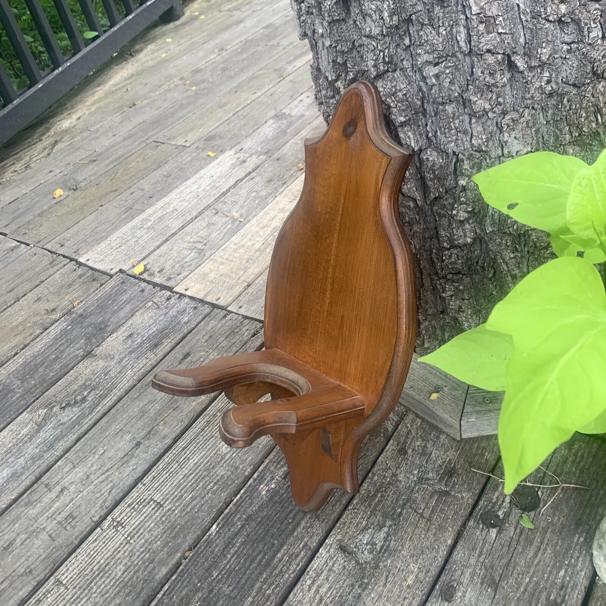 Wall mounted outlet oil lamp holder