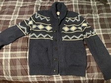 New Men  s Gap Sweater Size Medium