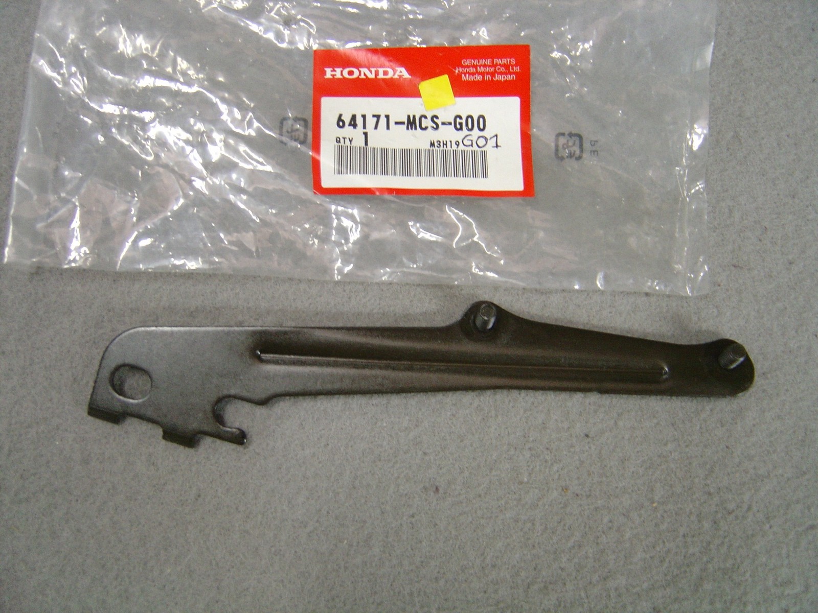 Carénage ST1300 instable ? Fixez-le avec notre support métallique idem 64171MCSG01