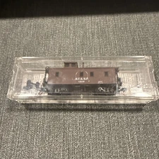 N Scale Kadee Micro Trains Line Santa Fe AT&SF 34' Cupola Caboose 1089