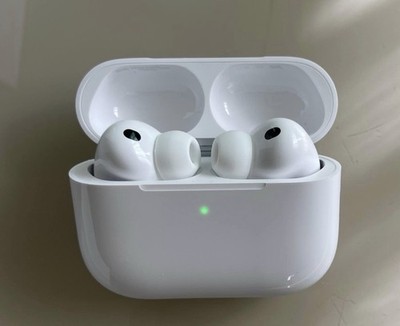 Apple AirPods Pro 3 White Wireless Bluetooth In-Ear Earbuds w/ Charging Case