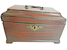 Antique 19th c English Mahogany Wood Footed Travel Tea Caddy 9" x 5.5" x 5.25"