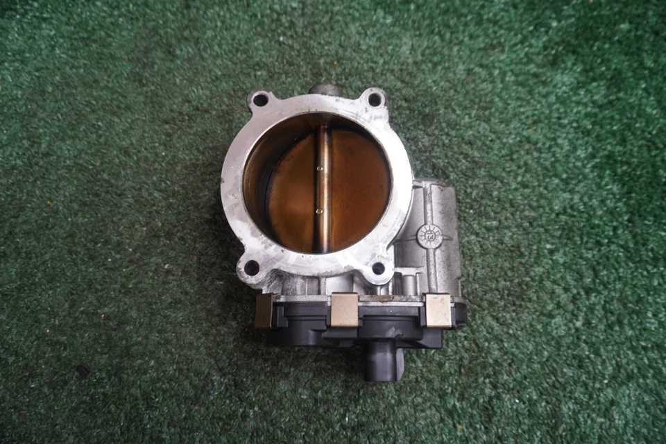 2013 CHEVROLET SILVERADO 1500 THROTTLE BODY OEM 02212 - Image 2 of 4