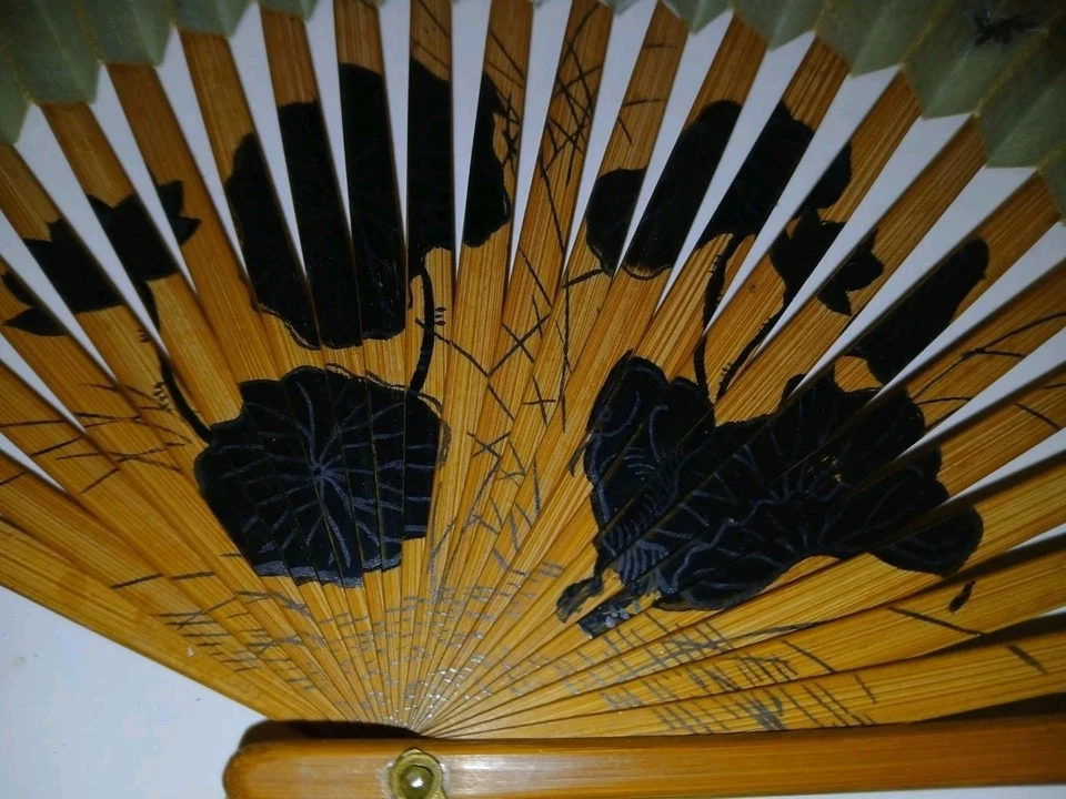 Abanico de Mano Plegable Papel Bambú Pintado a Mano Hojas Florales Decoración Asiática Acento Arte Foto 2 de 4