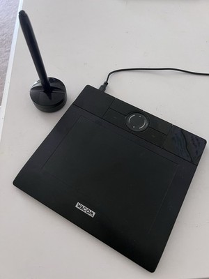 Wacom Bamboo MTE-450A Drawing Graphics Tablet