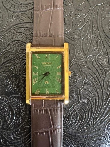GREEN Vintage Seiko Slim Quartz Men's Wrist Watch