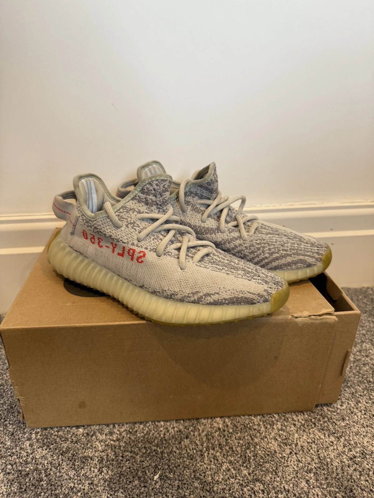 Adidas Yeezy Boost 350 V2 Tinta Blu UK 4.5 Con Scatola PREZZO RIBASSATO