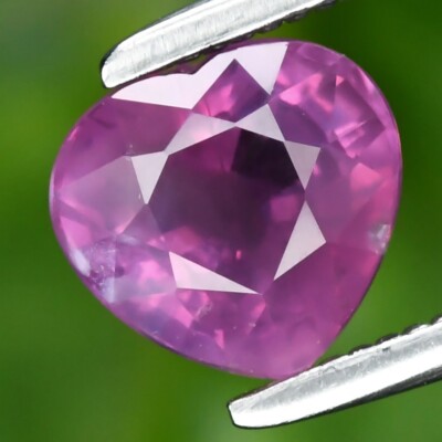 1,23 kt 6 x 5,7 mm Herz natürlicher unbeheizter rosa-violetter Saphir, Edelstein