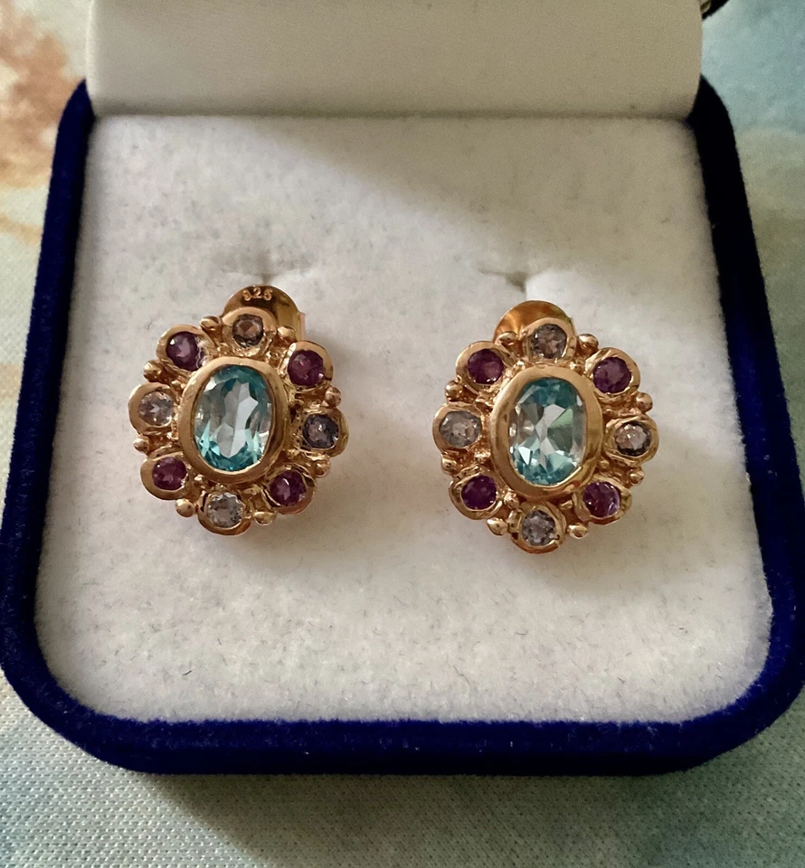 TOPAZE , TANZANITE, AMETHYSTE, OR ROSE / ARGENT, BOUCLES D’OREILLES ANCIENNES - Photo 1/4