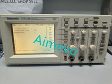 Tektronix TDS220 100MHz 1GS/s Two Channel Digital Oscilloscope