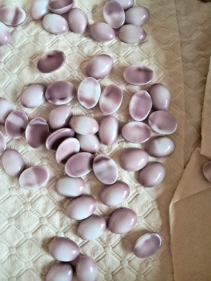 WEST GERMAN 14 X 10 MM OVAL SMOOTH CABOCHONS AMETHYST (48 PCS)