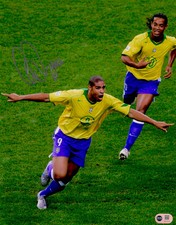 ADRIANO SIGNED BRAZIL 2004 LEGEND 14x11 PHOTO (ACG CERT AG17315)