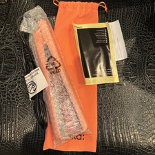 Amika Hair Straightener Ceramic Styler 1  Inch Flat Iron AM5570 Open Box NEW