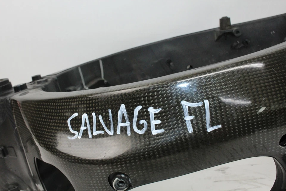 12-16 Suzuki GSXR 1000 Main Frame Chassis SLVG  - Imagem 2 de 4