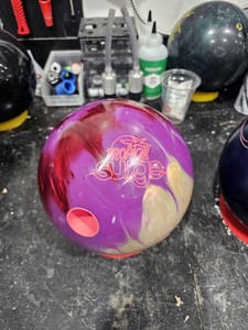 Storm Tropical Surge Pink Purple Bowling Ball 15lbs Right Hand Drill