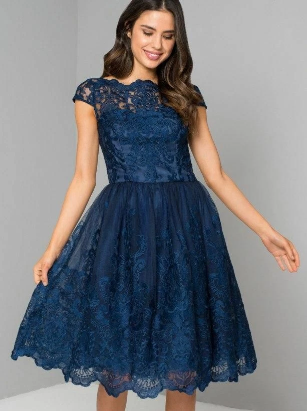 Chi Chi London Navy Spitzenkleid Größe UK8 EUR36 US4 - Bild 2 von 4