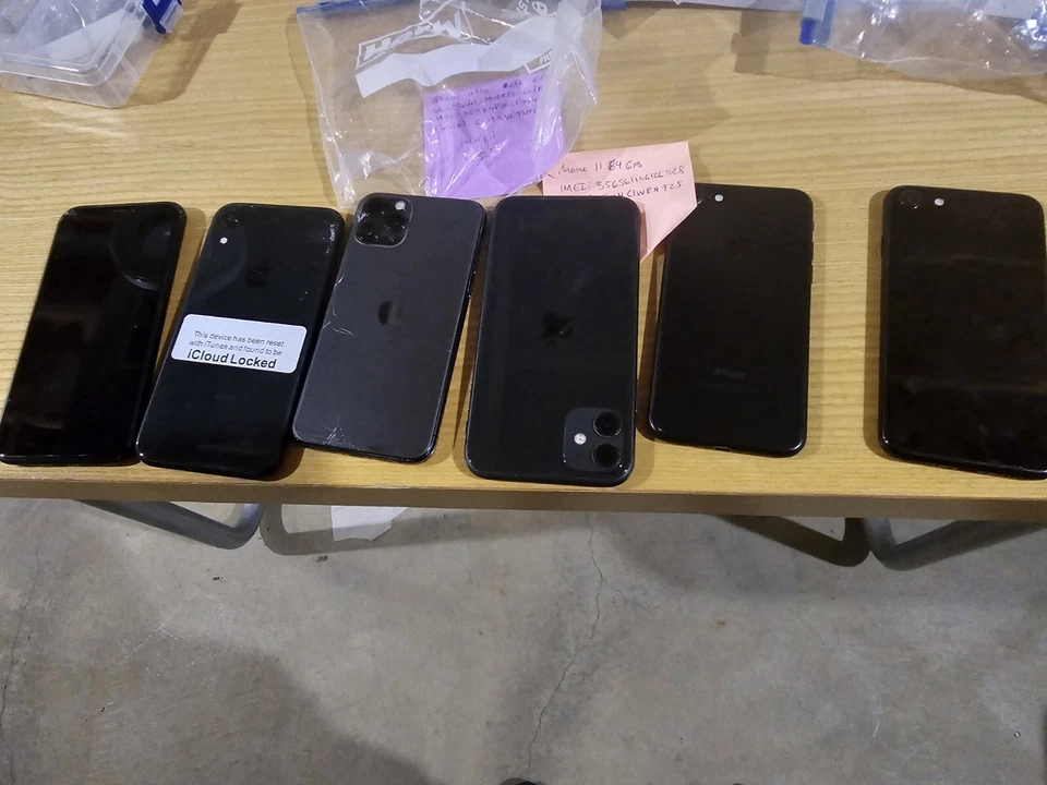 Apple iPhone para piezas 6 unidades. Mira fotos. Todo encendido  Foto 2 de 3