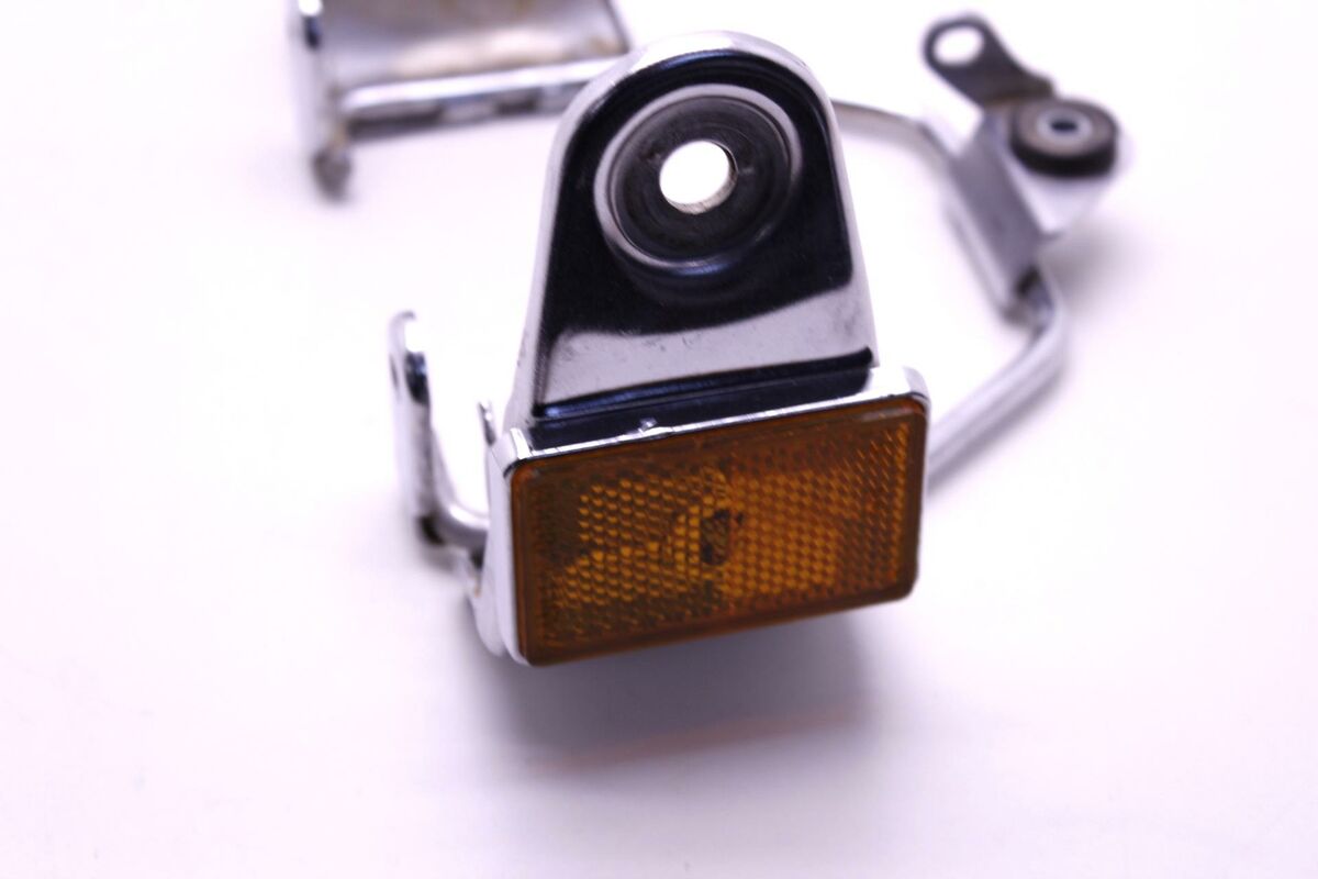 82 KAWASAKI KZ550 LTD FAIRING HEADLIGHT GAUGES STAY BRACKET 11036-1215 R10.BX6 82 KAWASAKI KZ550 LTD FAIRING HEADLIGHT GAUGES STAY BRACKET 11036-1215 R10.BX6