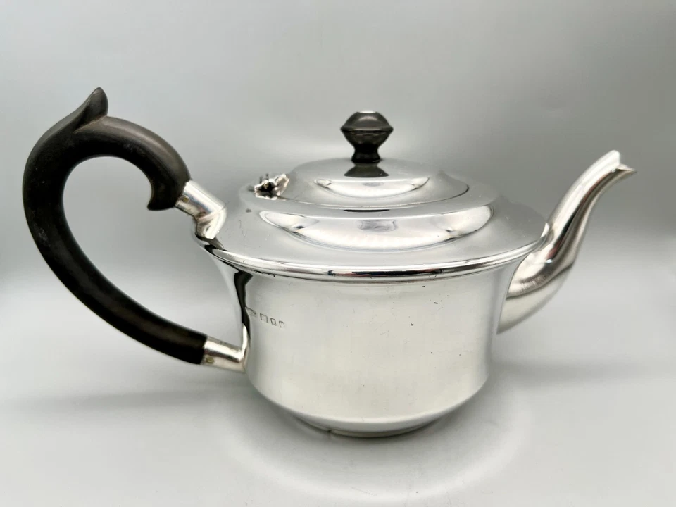 TETERA ART DECO PLATA ESTERLINA, GARRARD & CO, LONDRES, 1926 Foto 2 de 4