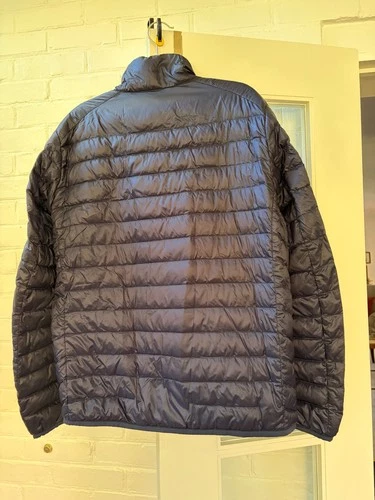 UNIQLO MEN'S BLACK ULTRA LIGHT PACKABLE DOWN ZIP JACKET MEDIUM image 3
