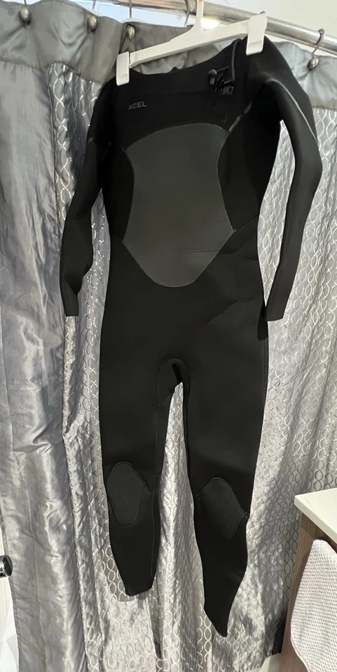 BRAND NEW - XCEL Axis X Women’s 5/4mm Hooded Full Wetsuit with Chest Zip - Image 3 of 4