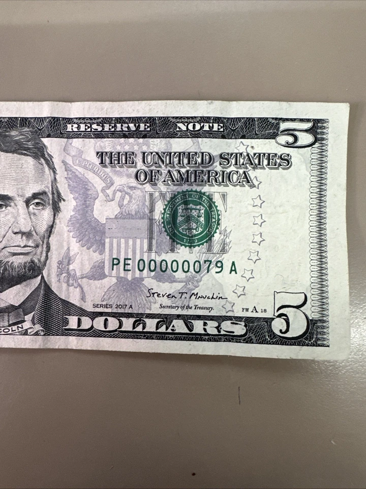 Billete de 5 dólares muy raro serie baja doble dígito 79 Foto 2 de 4