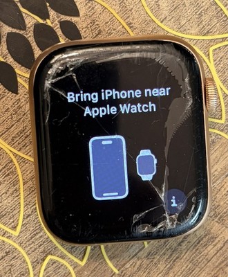 Apple Watch Series SE 44mm Gold Aluminium Case GPS+ Cellular ￼