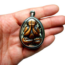 Thai Amulet Phra Pidta LP Pat Wat Houy Duan Wealth Lucky Fortune 100% Genuine