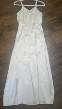 100 Silk VTG Lace V-Neck Nightgown Button Clasp Enclosure Side Long Women's D