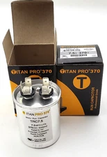 Lot of 2 Titan Pro TRC7.5 Motor Run Capacitors 7.5 MFD Round 370 VAC  ±5 %