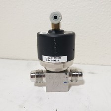Vacuum-80 PSI Pneumatic Valve Normally Closed 1/4" VCR Fittings Face Seal