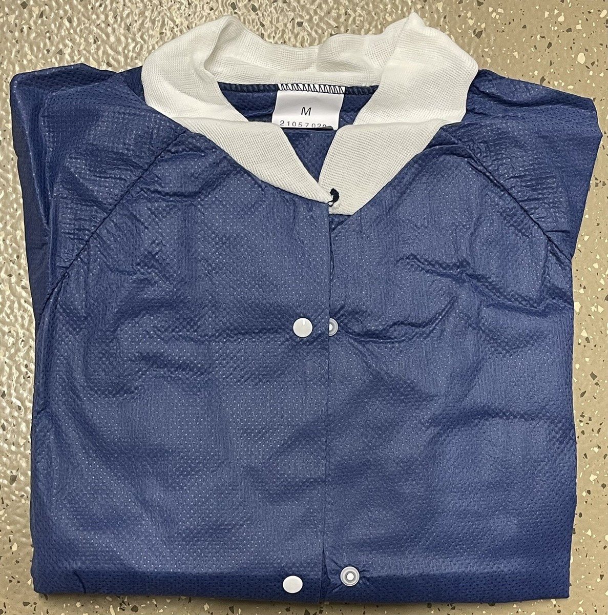 12) New Molnlycke 28010-20 Barrier Warm-Up Jacket, Medium, BLUE