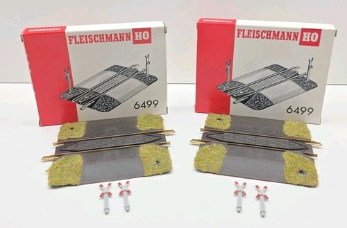 Fleischmann H0 6499 Modellgleis 2x Bahnübergänge UNVERBAUT NEUWERTIG m.OVP  | Zustand: Neu