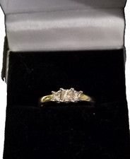 PRINCESS-CUT 0.51 carat Diamond Trilogy Ring 18 K
