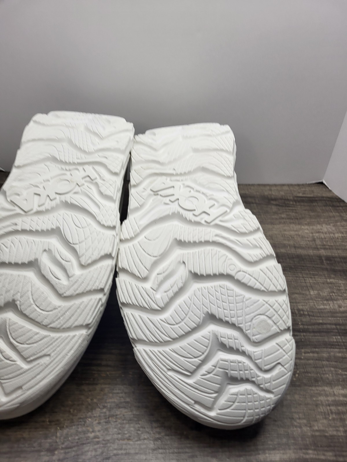 Hoka One One Restore TC White Recovery Men’s Size 13 Shoes  thumbnail 10