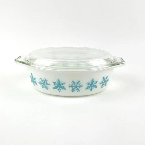 Vintage Pyrex Snowflake Turquoise 2.5 Qt Oval #045 Casserole Dish & Lid